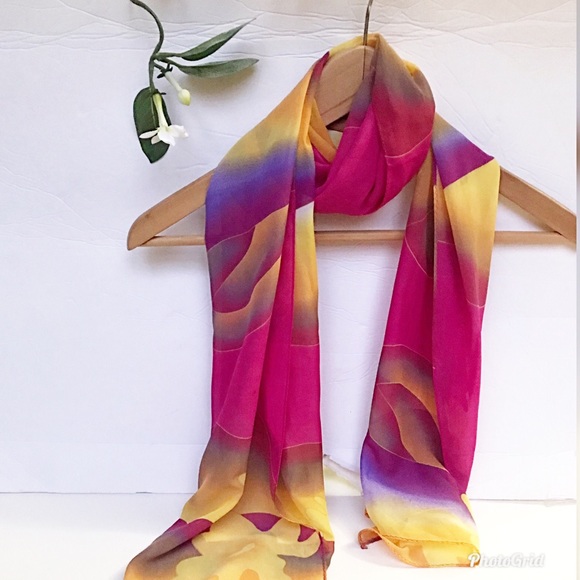 ‼️2 for $15‼️ Bold Silky Soft Scarf• - Picture 3 of 4